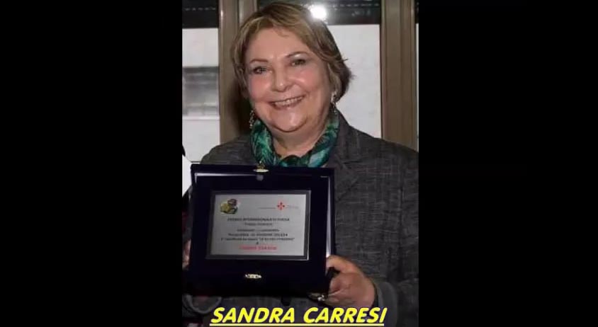 Programmazione del 13 02 2015 – Sandro Salidu di Radio Discussione intervista la scrittrice e poetessa Sandra Carresi